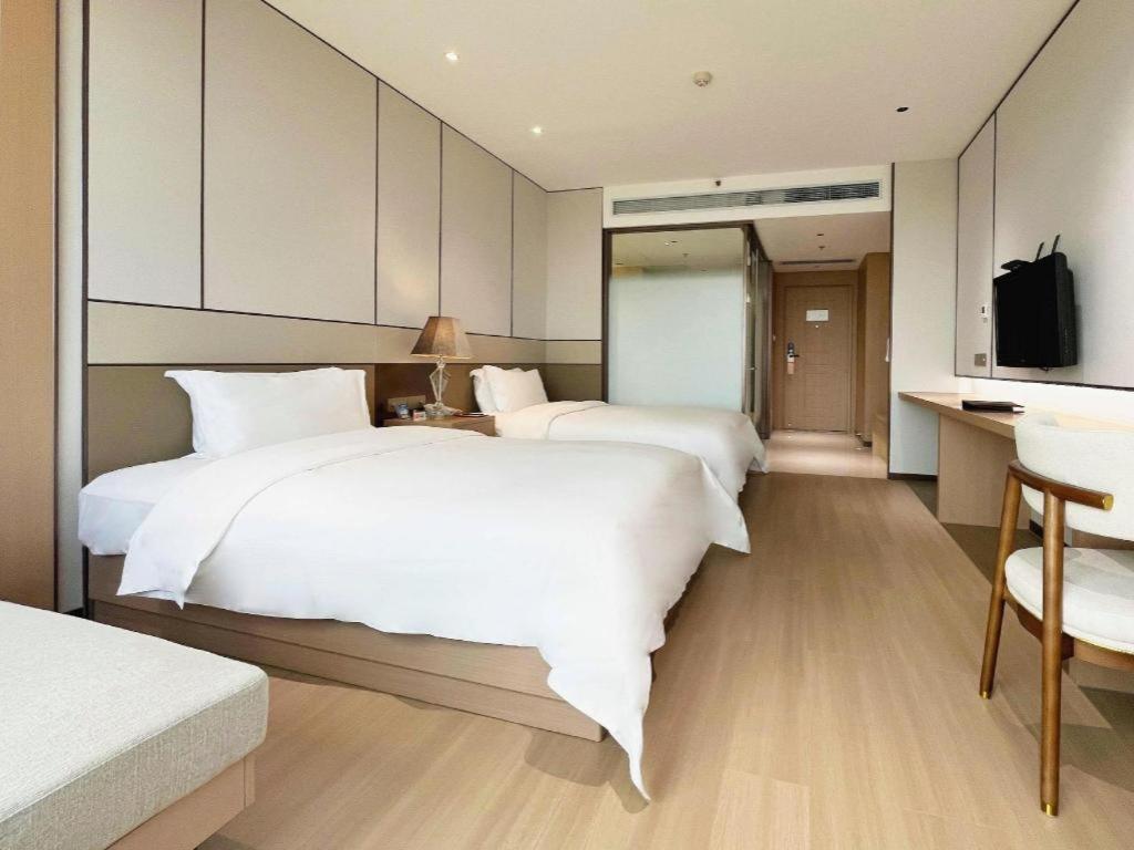 Howard Johnson By Wyndham Sunshine Plaza Ningbo Exterior photo