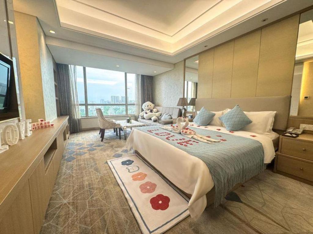 Howard Johnson By Wyndham Sunshine Plaza Ningbo Exterior photo