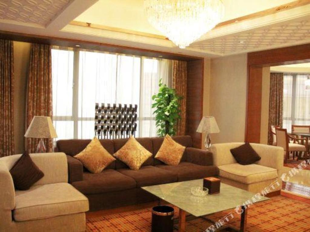 Howard Johnson By Wyndham Sunshine Plaza Ningbo Exterior photo